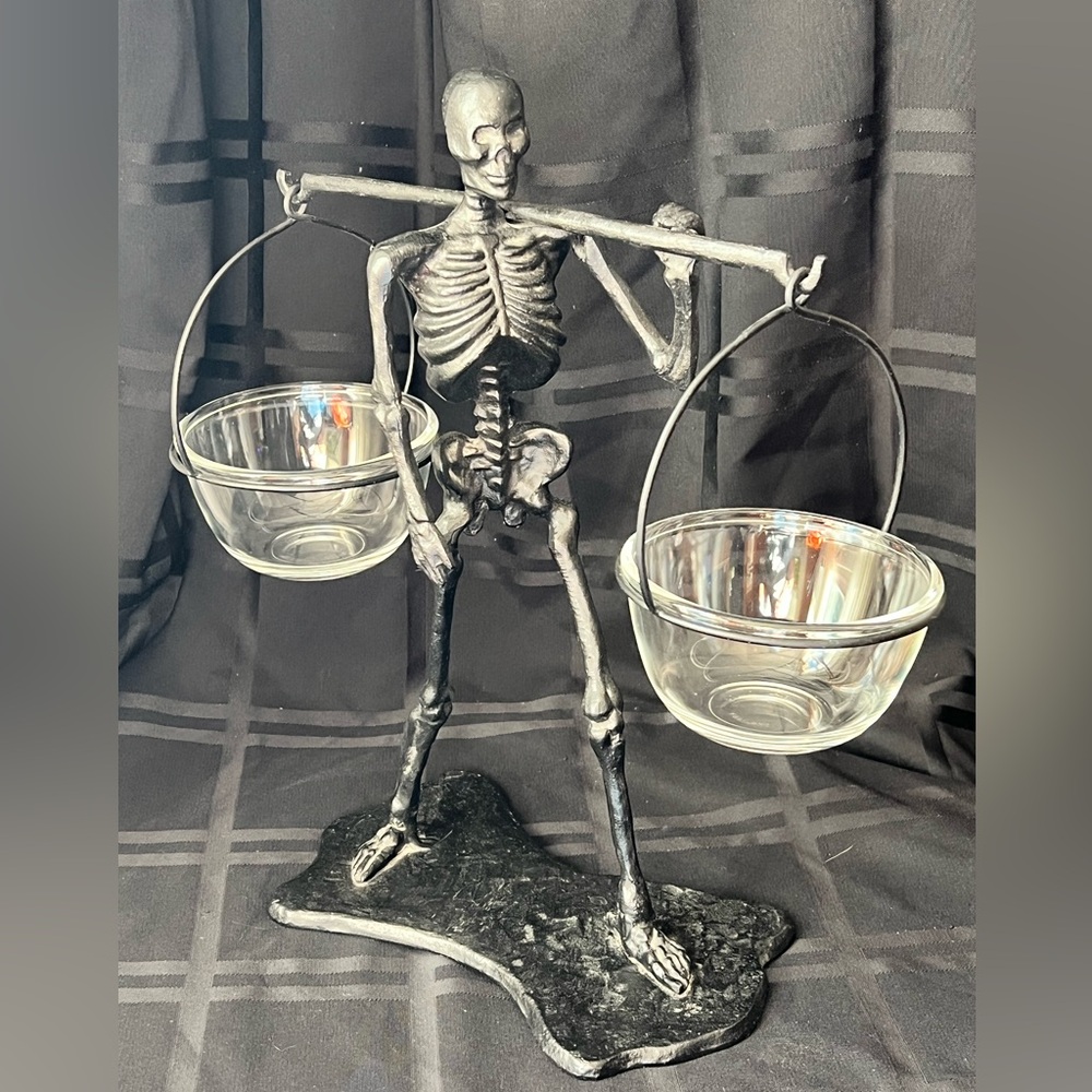 NWOB Pottery Barn Walking Dead Skeleton Double Snack Server 🦴 Condiment Set 💀 - Picture 4 of 10